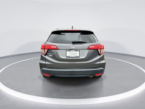 Used 2017 Honda HR-V EX image 7