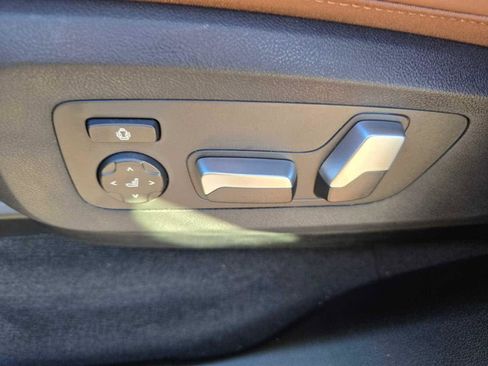 New 2026 BMW X5 sDrive40i w/ M Sport Package image 9