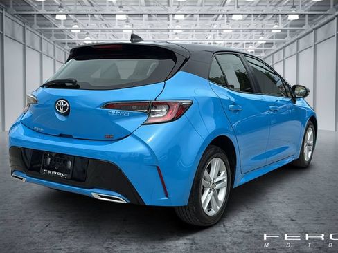 Used 2022 Toyota Corolla SE w/ SE Preferred Package FWD image 5