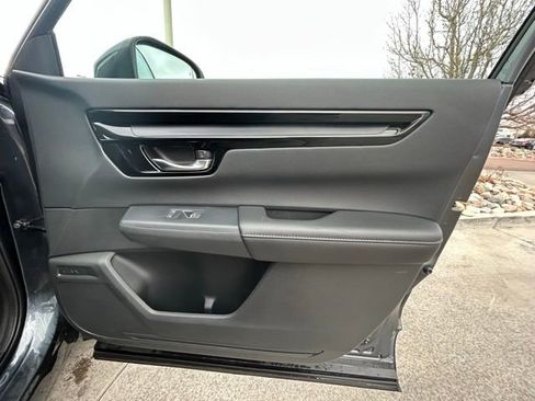 Used 2025 Honda CR-V EX-L image 28