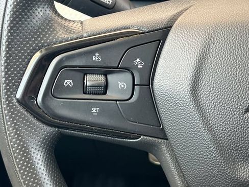Used 2024 Chevrolet Trax LS FWD image 29