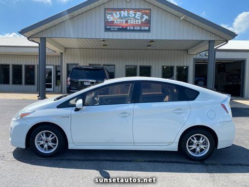 Used 2010 Toyota Prius FWD image 1