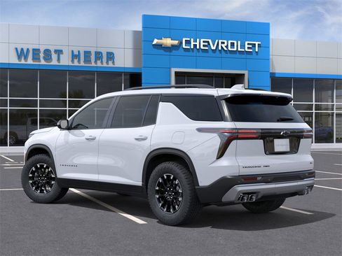 New 2026 Chevrolet Traverse Z71 w/ LPO, Floor Liner Package image 3