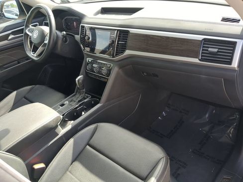 Used 2023 Volkswagen Atlas SE w/ Panoramic Sunroof Package FWD image 13