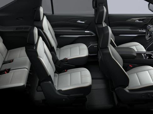 New 2025 Chevrolet Traverse High Country w/ LPO, Floor Liner Package image 34
