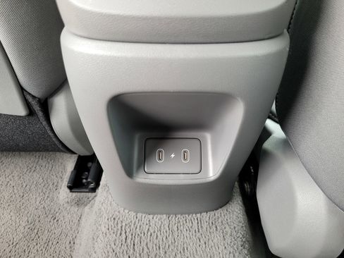 Used 2025 Hyundai Elantra SEL image 14