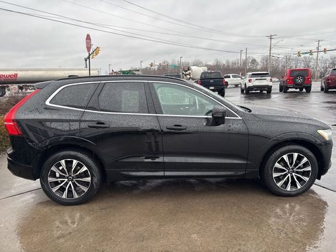 Certified 2023 Volvo XC60 B5 Core w/ Climate Package image 5