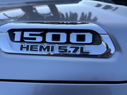 Used 2019 RAM 1500 Big Horn RWD image 19