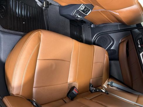 Used 2018 Subaru Outback 2.5i Touring image 20