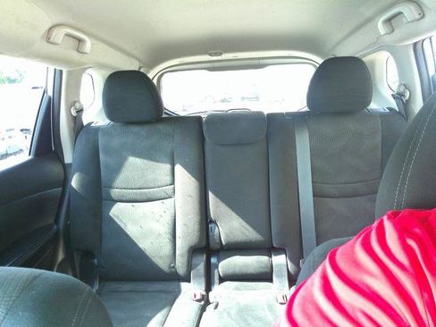 Used 2014 Nissan Rogue SV image 12