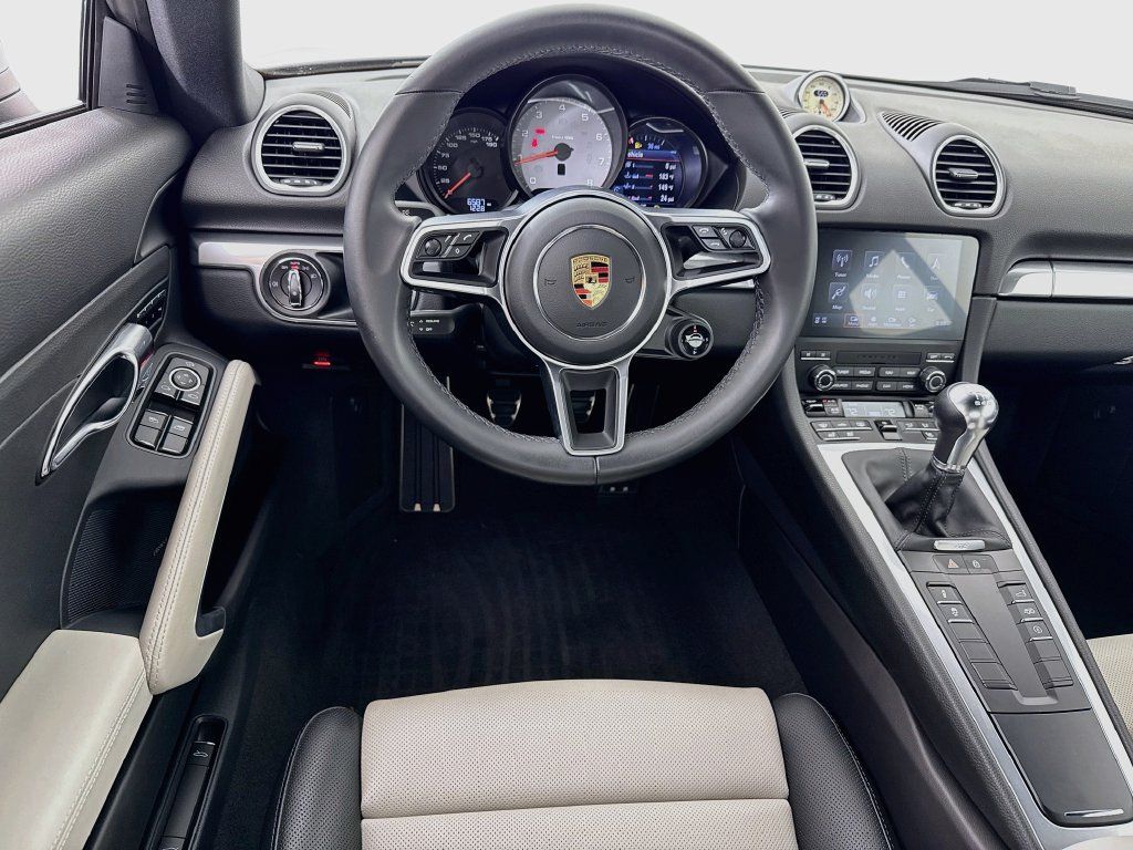 Certified 2024 Porsche 718 Cayman S RWD image 24