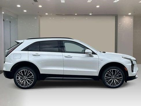 Certified 2024 Cadillac XT4 Sport AWD/4WD image 5