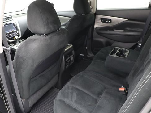 Used 2017 Nissan Murano SV w/ Visibility Package image 11