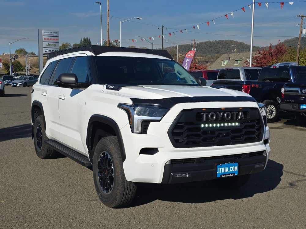 Used 2023 Toyota Sequoia Limited AWD/4WD image 7