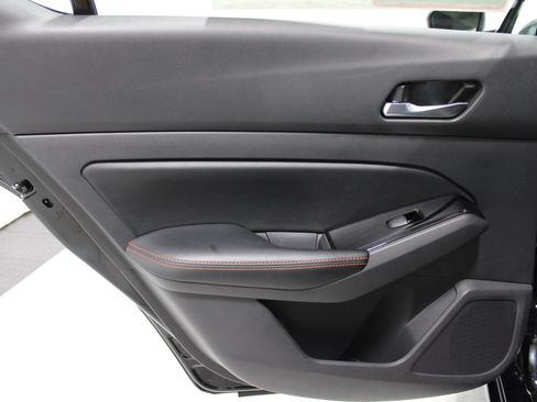 Used 2024 Nissan Altima 2.5 SR FWD image 15