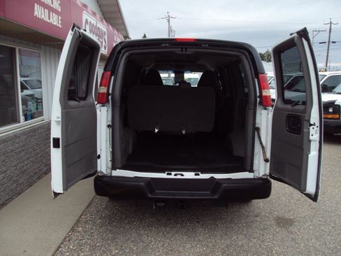 Used 2014 Chevrolet Express 1500 LS AWD/4WD image 8