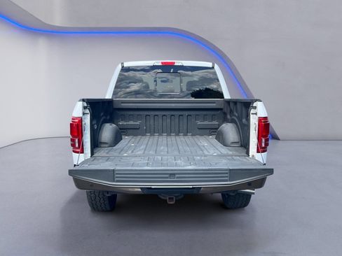 Used 2016 Ford F150 Lariat w/ Equipment Group 502A Luxury AWD/4WD image 12
