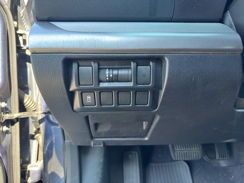 Used 2017 Subaru Outback 2.5i w/ Popular Package #2 AWD/4WD image 25