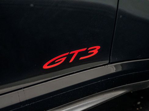Used 2022 Porsche 911 GT3 RWD image 35