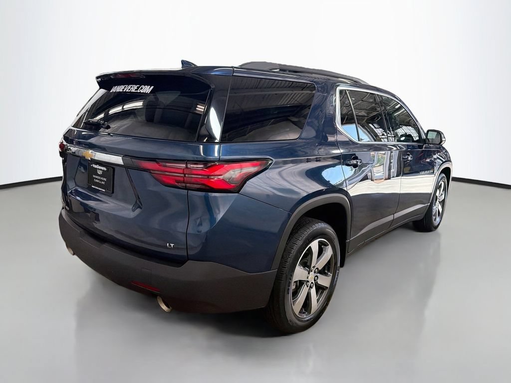 Used 2023 Chevrolet Traverse LT w/ LT Premium Package AWD/4WD image 9