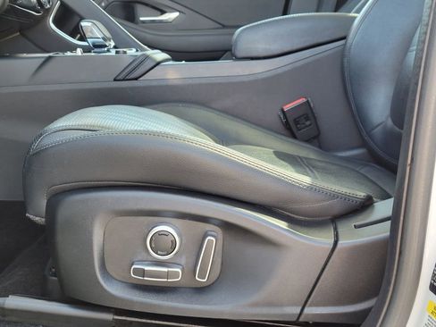 Used 2021 Jaguar E-PACE SE image 25