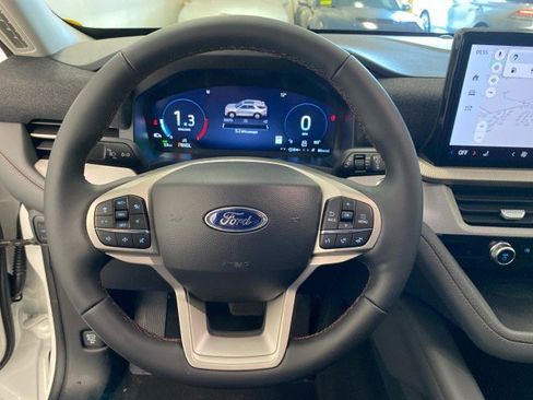 New 2025 Ford Explorer Active image 20