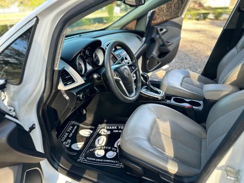 Used 2016 Buick Verano FWD image 7