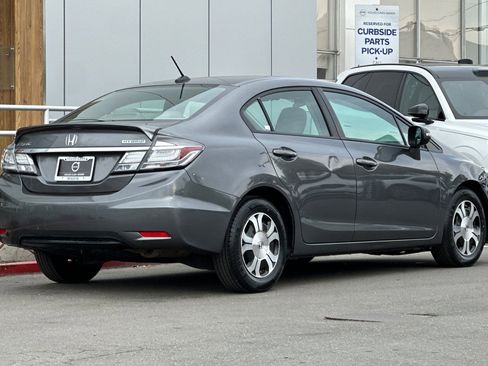 Used 2013 Honda Civic Hybrid Sedan image 2