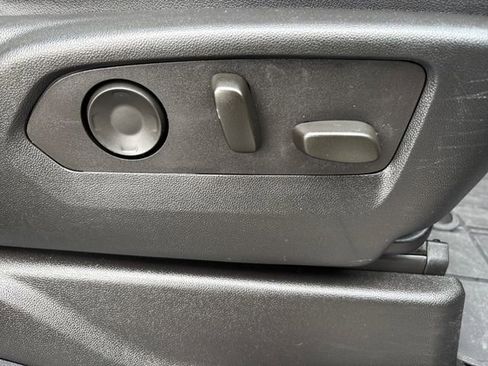 Used 2023 Chevrolet Suburban High Country w/ Premium Package 2 image 39