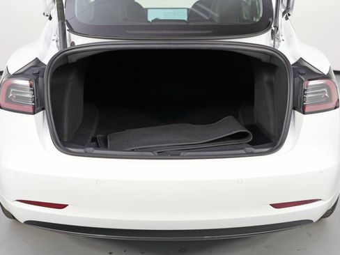 Used 2021 Tesla Model 3 Performance image 10