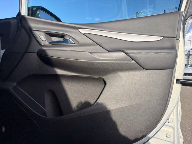 Used 2023 Chevrolet Bolt LT FWD image 9