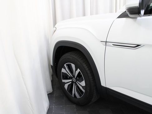 New 2026 Volkswagen Atlas Cross Sport SE image 18