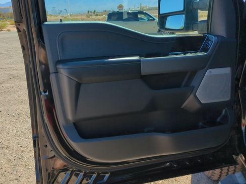 Used 2025 Ford F250 Lariat AWD/4WD image 14