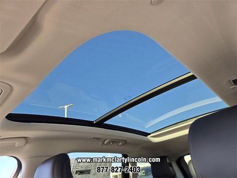 New 2026 Lincoln Nautilus Reserve image 6