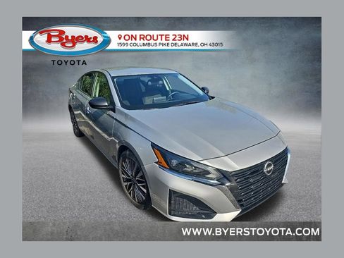Used 2025 Nissan Altima 2.5 SV FWD image 1