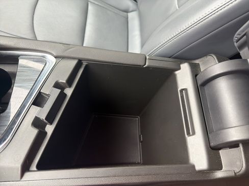 Used 2024 Buick Enclave Premium image 29