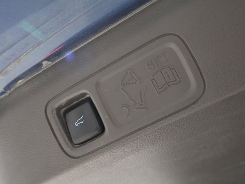 Used 2018 Ford Expedition Limited image 21