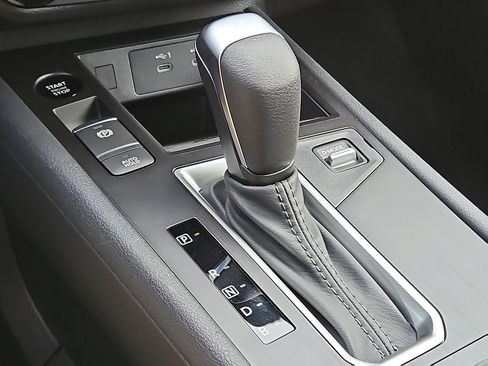 New 2026 Nissan Kicks SV image 12