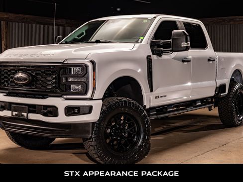 Used 2024 Ford F250 XL w/ STX Appearance Package image 5
