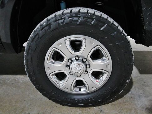 Used 2017 RAM 2500 Laramie w/ Convenience Group image 18