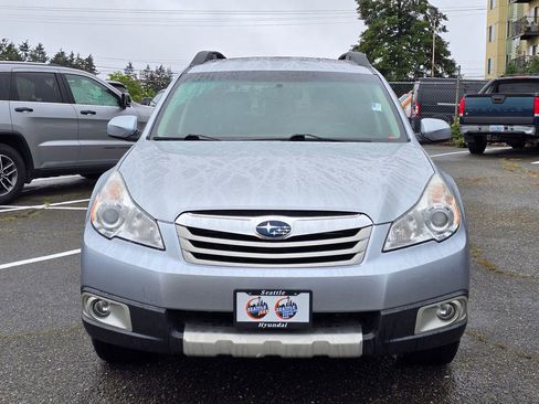 Used 2012 Subaru Outback 2.5i Limited AWD/4WD image 2