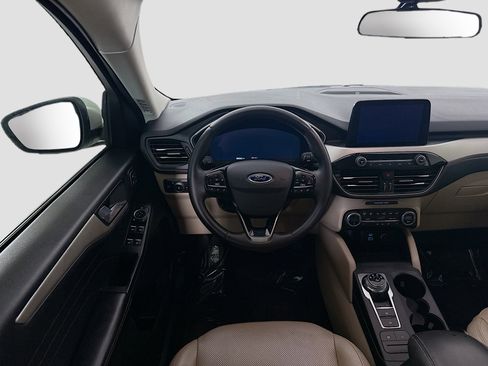 Used 2021 Ford Escape SEL w/ Technology Package FWD image 17