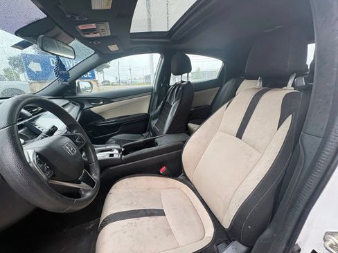 Used 2019 Honda Civic EX image 12