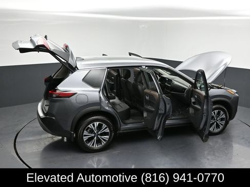 Used 2023 Nissan Rogue SV w/ SV Premium Package image 31