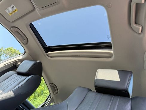 Used 2022 Honda Accord Touring image 31