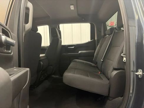 Used 2020 Chevrolet Silverado 1500 Custom w/ Custom Value Package AWD/4WD image 15