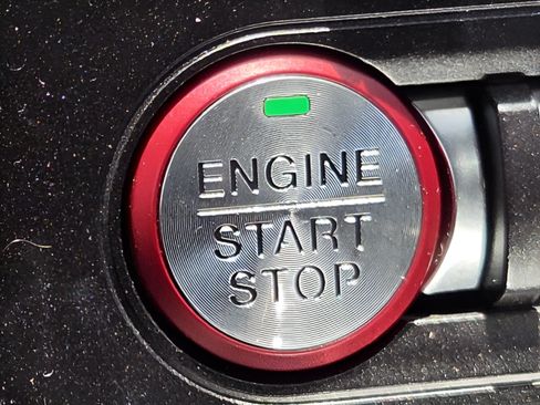 Used 2020 Ford Mustang Premium RWD image 35