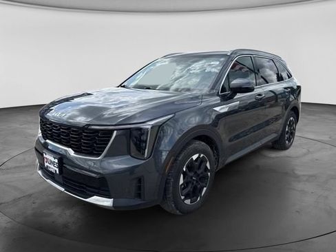 Used 2024 Kia Sorento S FWD image 9
