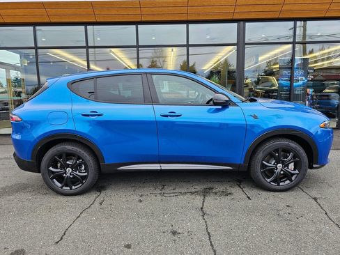New 2024 Dodge Hornet R/T w/ R/T Blacktop Package AWD/4WD image 9