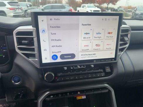 Used 2024 Toyota Sequoia Platinum image 11